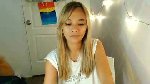 pinay beauty14 online show from February 19, 1:28 pm