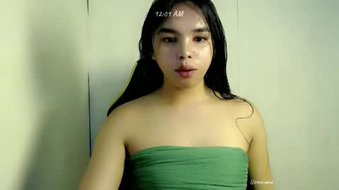 Snapshot of pinay_heart chatting on October 5, 4:01 pm heart online show from October 5, 4:01 pm