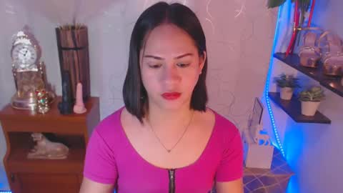 pinay_shawnx online show from March 3, 9:01 pm