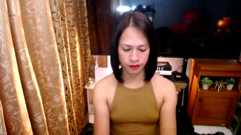 pinay_shawnx online show from June 14, 6:19 pm