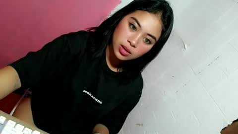 pinay_shinexxx online show from June 2, 11:50 pm