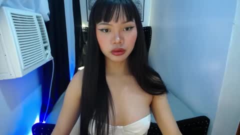 dee online show from April 24, 11:07 pm