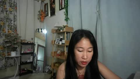 yumie  online show from July 21, 9:26 pm