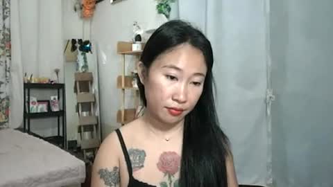 yumie  online show from June 22, 10:29 pm