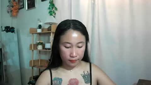 yumie  online show from June 18, 9:14 am