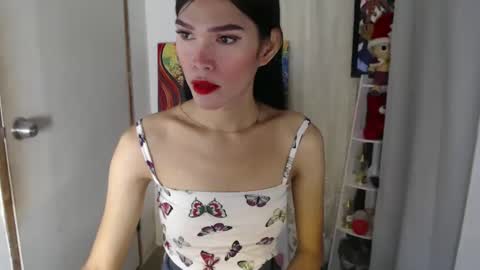 Snapshot of pinayjessaxxx chatting on January 6, 12:48 am pinayjessaxxx online show from January 6, 12:48 am