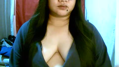 pinayjona online show from November 15, 12:39 pm