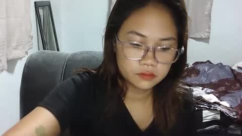 pinayligaya22 online show from November 25, 3:25 pm