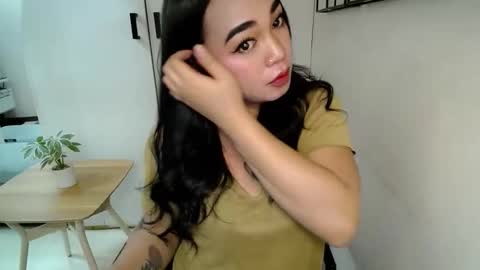 Just cath  online show from September 25, 12:04 pm