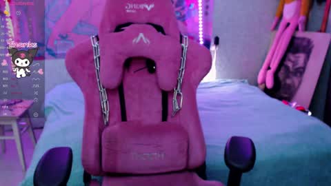 Nancy online show from April 13, 6:09 pm