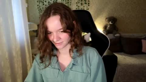 Stephanie online show from June 2, 3:40 am