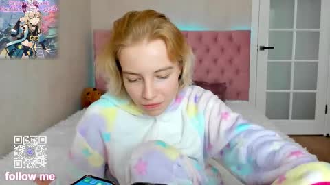 pink_lila18 online show from October 27, 8:32 am