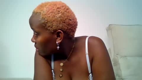 pinkyy online show from July 20, 7:00 am
