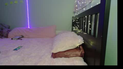 pink_tv online show from October 1, 1:54 am