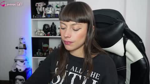 Emily online show from February 11, 4:19 pm