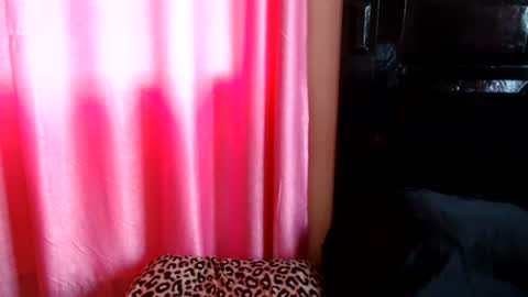 pinkdomina01 online show from July 7, 7:34 am