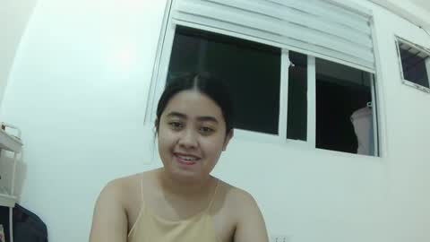 Snapshot of pinkish_shine chatting on March 11, 12:17 pm Hi its me shine online show from March 11, 12:17 pm
