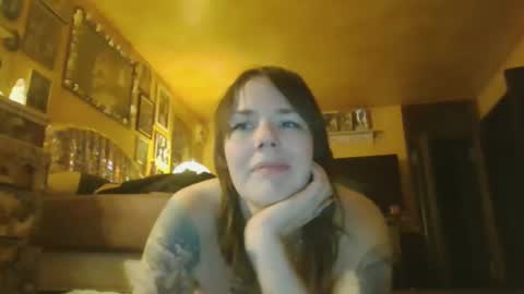 Snapshot of pinkmoonboots chatting on November 1, 12:15 am pinkmoonboots online show from November 1, 12:15 am