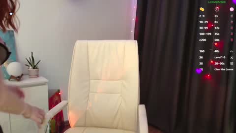 Perlita online show from February 3, 6:02 am