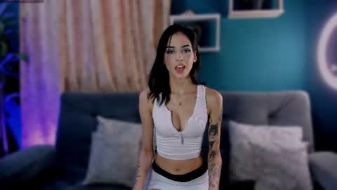 pinksmile_1 online show from June 17, 10:55 pm