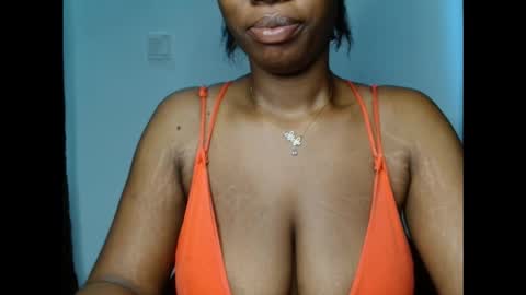 Snapshot of pinkxsugar chatting on October 18, 10:29 am pinkxsugar online show from October 18, 10:29 am