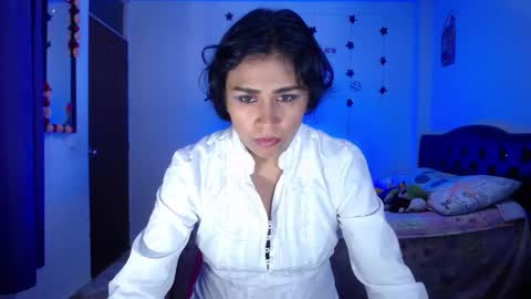 Snapshot of pinky_pinky_ chatting on March 4, 11:51 am VIOLETA LOPEZ online show from March 4, 11:51 am