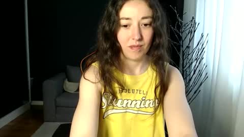 piscesgirl06 online show from February 4, 6:49 am