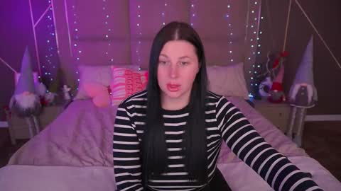 pixiehott online show from January 14, 9:09 pm