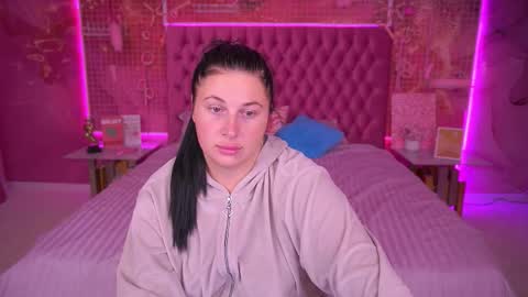 pixiehott online show from October 13, 8:22 pm