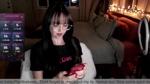 Plantbabeee online show from December 31, 4:38 am