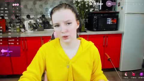 Snapshot of playful_mary chatting on February 10, 11:45 pm Masha online show from February 10, 11:45 pm