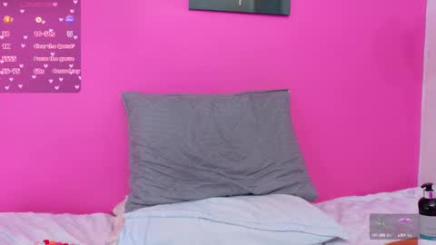 Snapshot of playfulcurvymommy chatting on September 20, 11:03 pm Scarlett online show from September 20, 11:03 pm