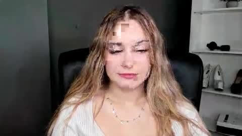 Valeria online show from May 17, 1:32 pm
