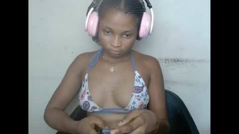 plumnjuicyx online show from March 2, 4:25 pm