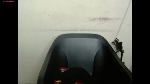 plumnjuicyx online show from March 12, 5:46 am