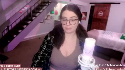 Snapshot of plutoprincess69 chatting on February 26, 6:51 am Pluto Princess online show from February 26, 6:51 am
