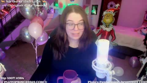 Snapshot of plutoprincess69 chatting on December 17, 7:18 am Pluto Princess online show from December 17, 7:18 am