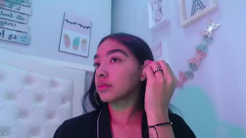 Pocahontas online show from September 26, 1:31 pm