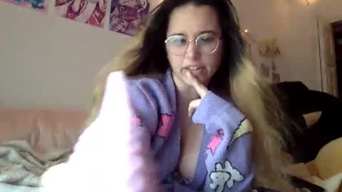 sweet angel baby  online show from May 2, 12:41 pm