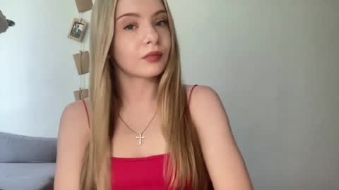 polishangel222 online show from August 4, 12:11 pm