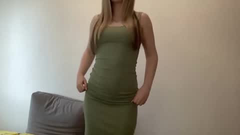 polishangel222 online show from March 14, 3:57 pm