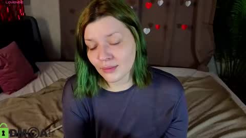 Polly online show from February 6, 1:20 am