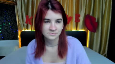 Snapshot of polly_love_ chatting on February 19, 7:17 am Polly online show from February 19, 7:17 am