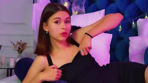 Polly online show from October 29, 7:01 am