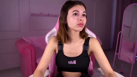 Polly online show from February 7, 7:18 am