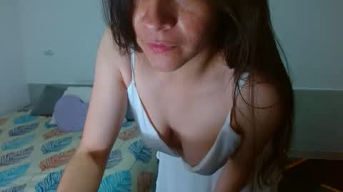 porcelainlux online show from November 23, 7:15 pm