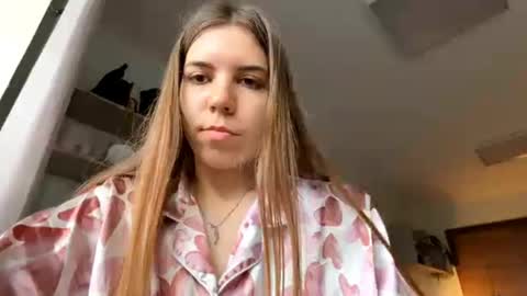 Eva online show from June 4, 4:33 pm