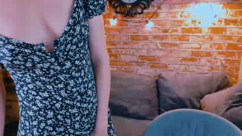 Nancy online show from November 21, 2:52 pm