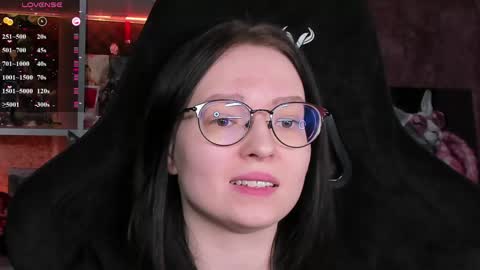 Robyn online show from April 23, 1:13 pm