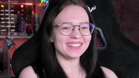 Robyn online show from April 23, 7:16 am